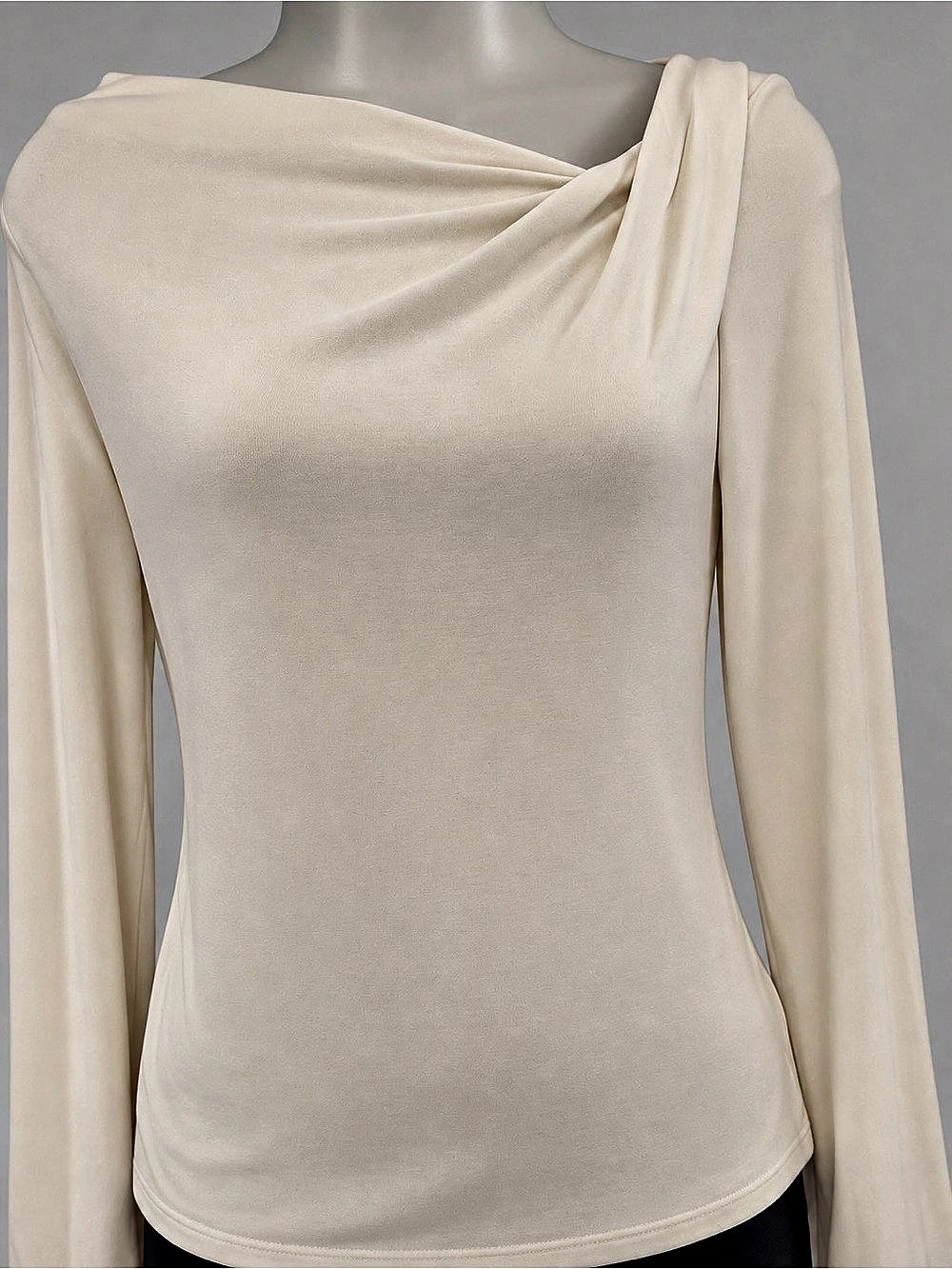 ZESICA Ivory Draped Neck Long Sleeve Top – Size XL